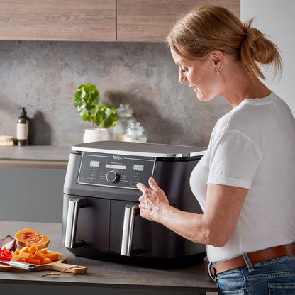 Ninja Foodi MAX Dual Zone Airfryer AF400EU – officiell produktbild från Ninja