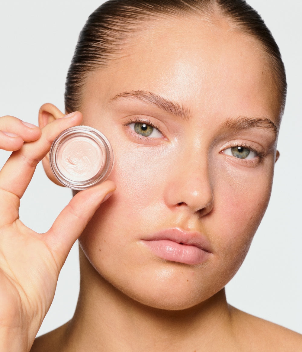 WAKE ME UP CREAM – officiell produktbild från CAIA Cosmetics