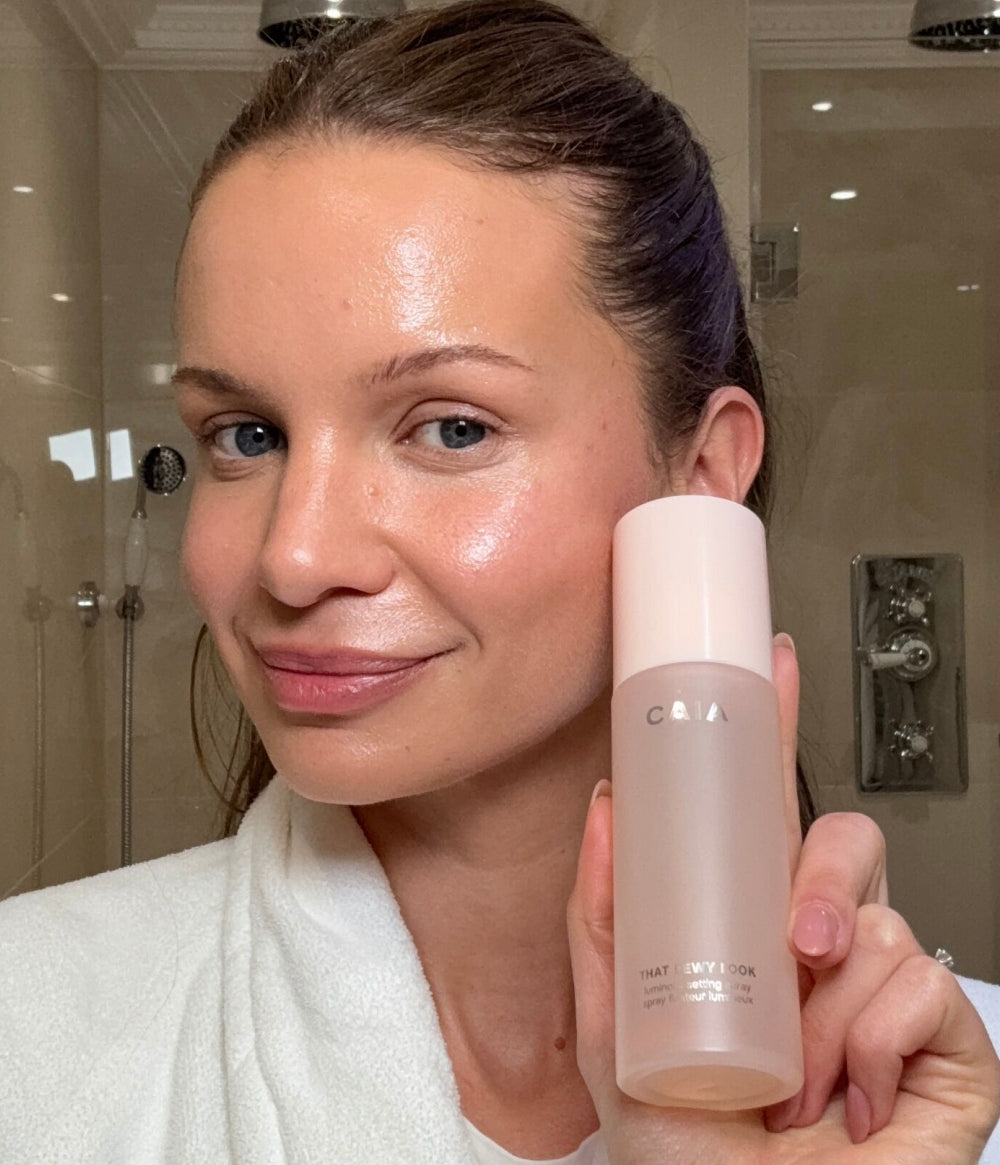 THAT DEWY LOOK LUMINOUS SETTING SPRAY – officiell produktbild från CAIA Cosmetics
