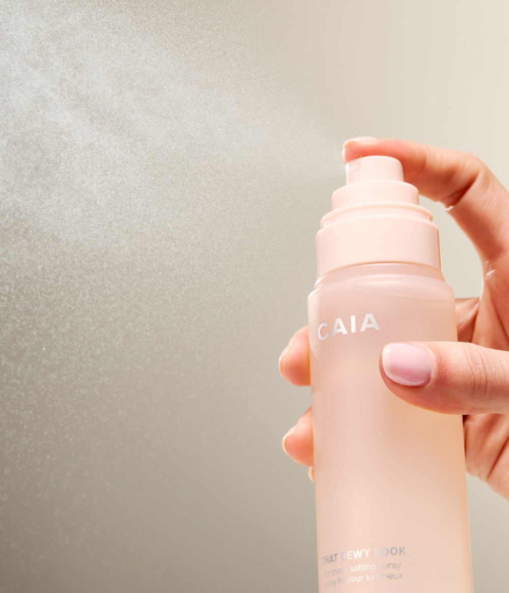 THAT DEWY LOOK LUMINOUS SETTING SPRAY – officiell produktbild från CAIA Cosmetics