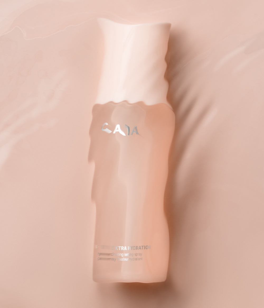 THAT EXTRA HYDRATION HYDRATING SETTING SPRAY – officiell produktbild från CAIA Cosmetics