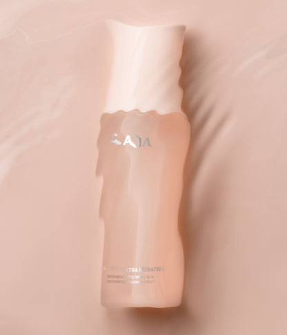 THAT EXTRA HYDRATION HYDRATING SETTING SPRAY – officiell produktbild från CAIA Cosmetics