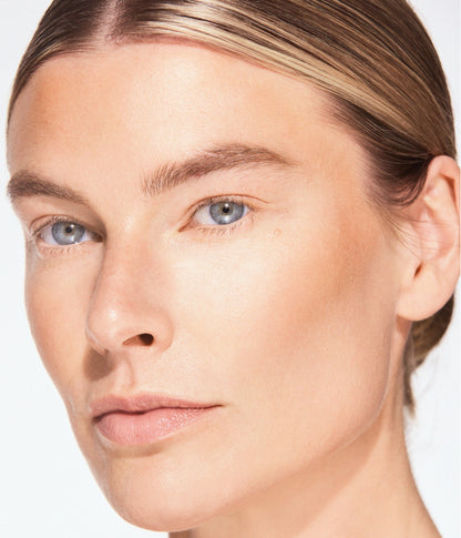 GLOW BRONZER – officiell produktbild från CAIA Cosmetics