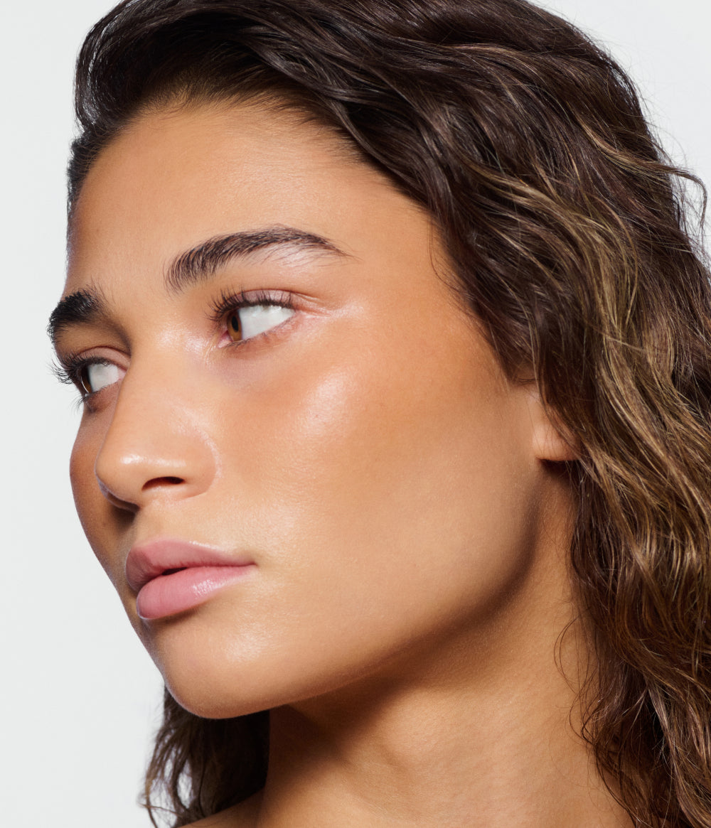 GLOW BRONZER – officiell produktbild från CAIA Cosmetics