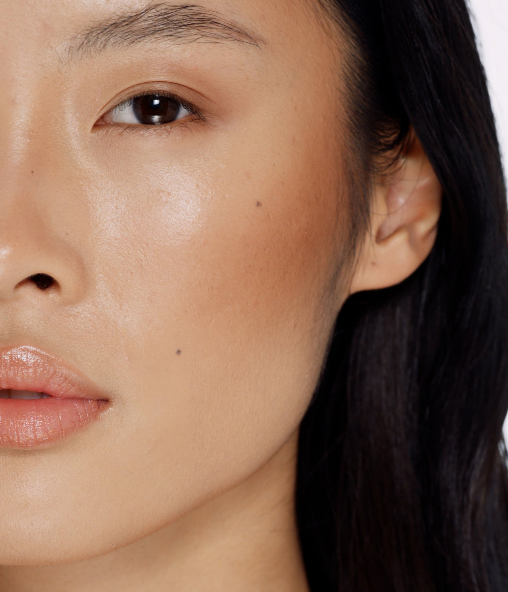 GLOW BRONZER – officiell produktbild från CAIA Cosmetics