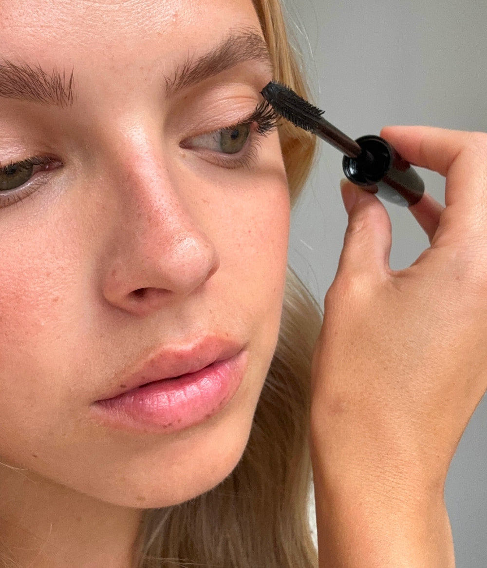 TWIST ME UP – officiell produktbild från CAIA Cosmetics