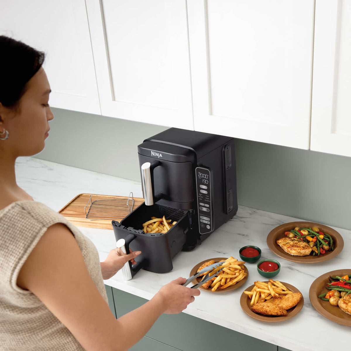 Ninja Dubbelstaplad 7,6 l Luftfritös - SL300EU – officiell produktbild från Ninja
